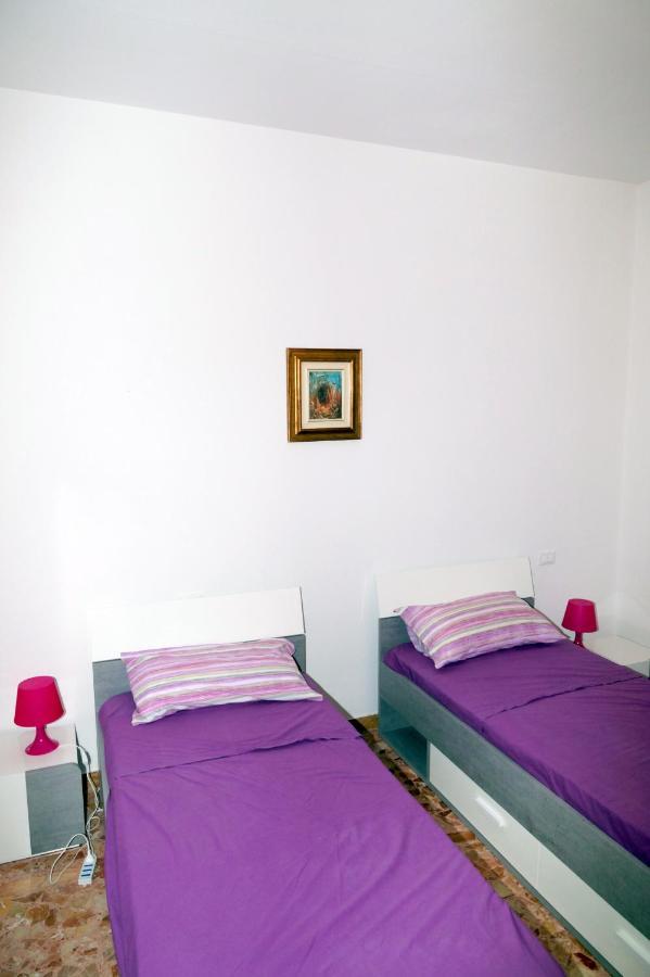Bed and Breakfast Noemi & Julienne Spineda Экстерьер фото