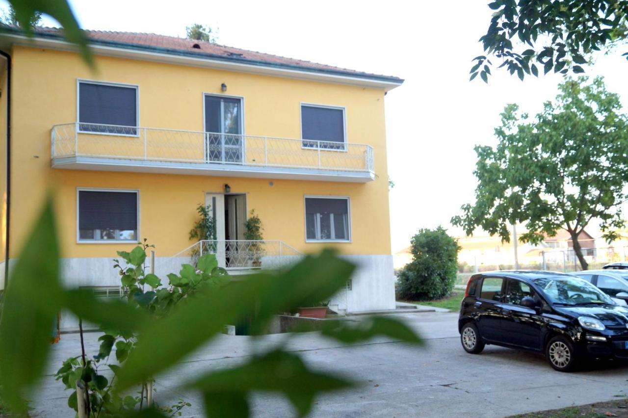 Bed and Breakfast Noemi & Julienne Spineda Экстерьер фото